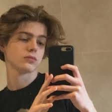 Nina Putri profile picture